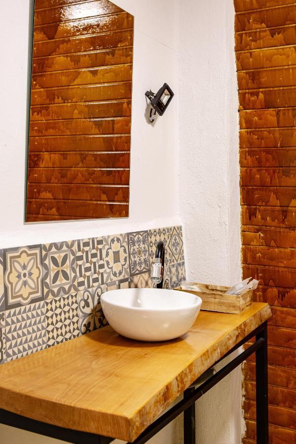 Xàtiva Fortress Jacuzzi Suites מראה חיצוני תמונה