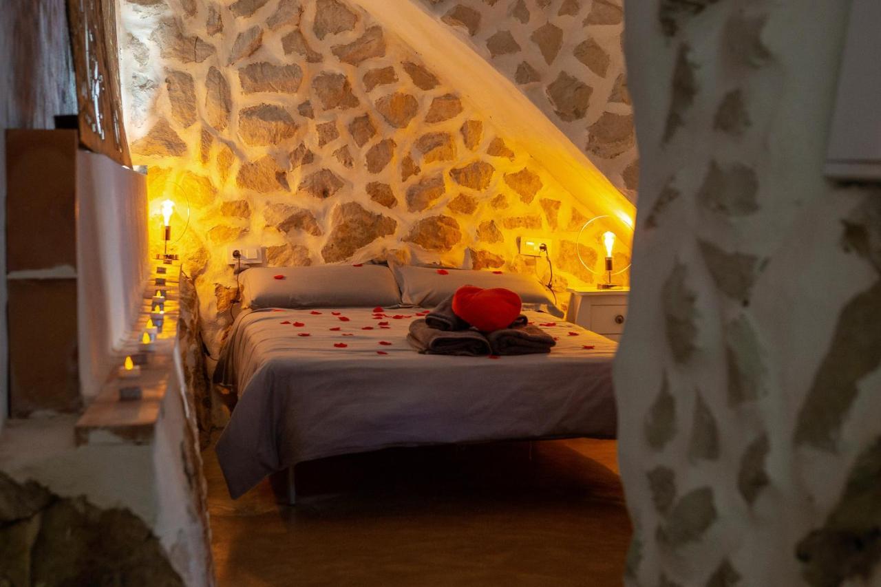 Xàtiva Fortress Jacuzzi Suites מראה חיצוני תמונה