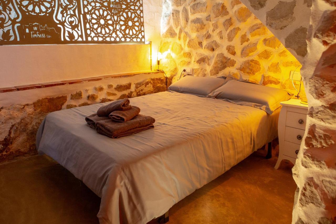 Xàtiva Fortress Jacuzzi Suites מראה חיצוני תמונה