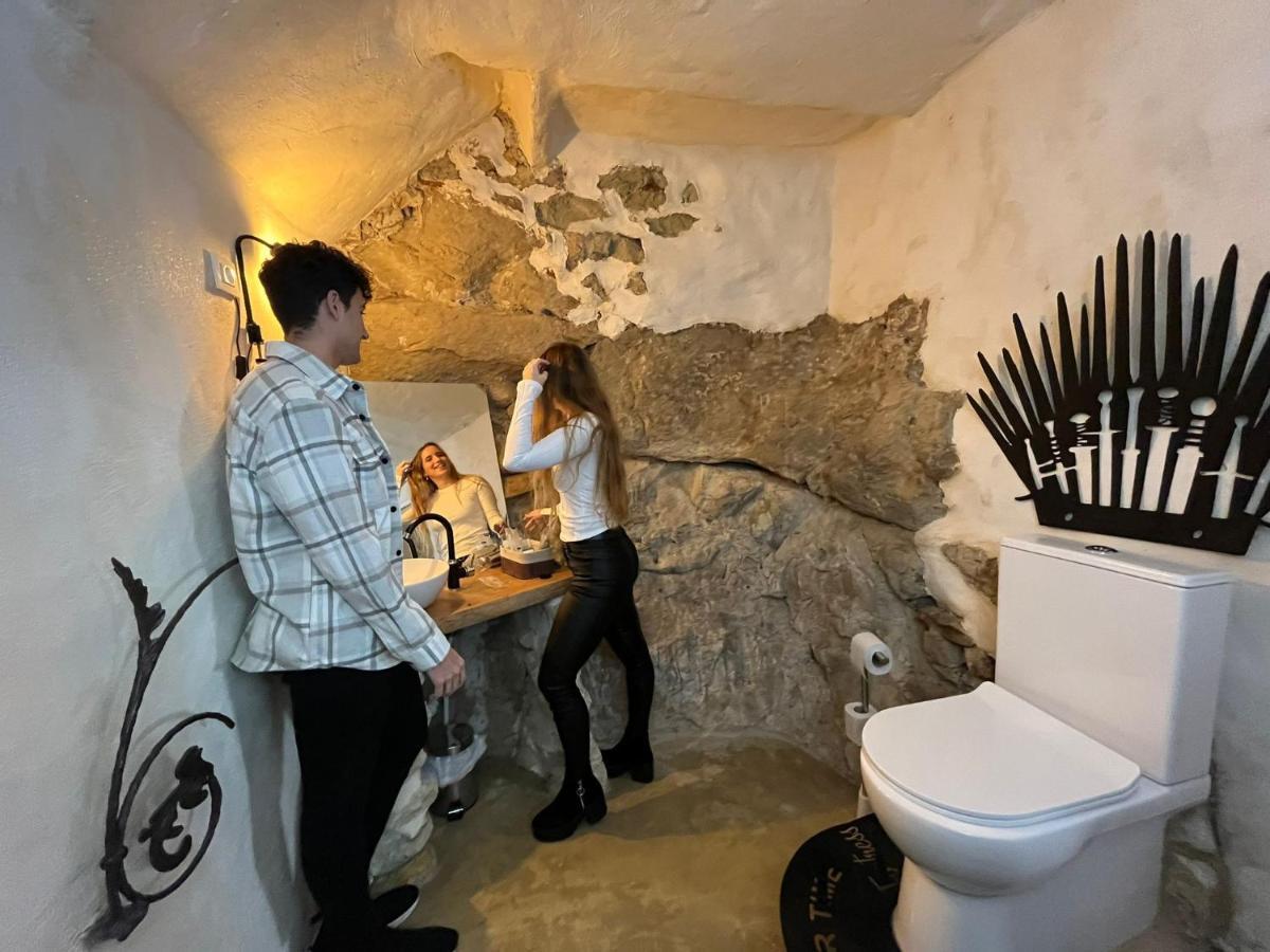 Xàtiva Fortress Jacuzzi Suites מראה חיצוני תמונה