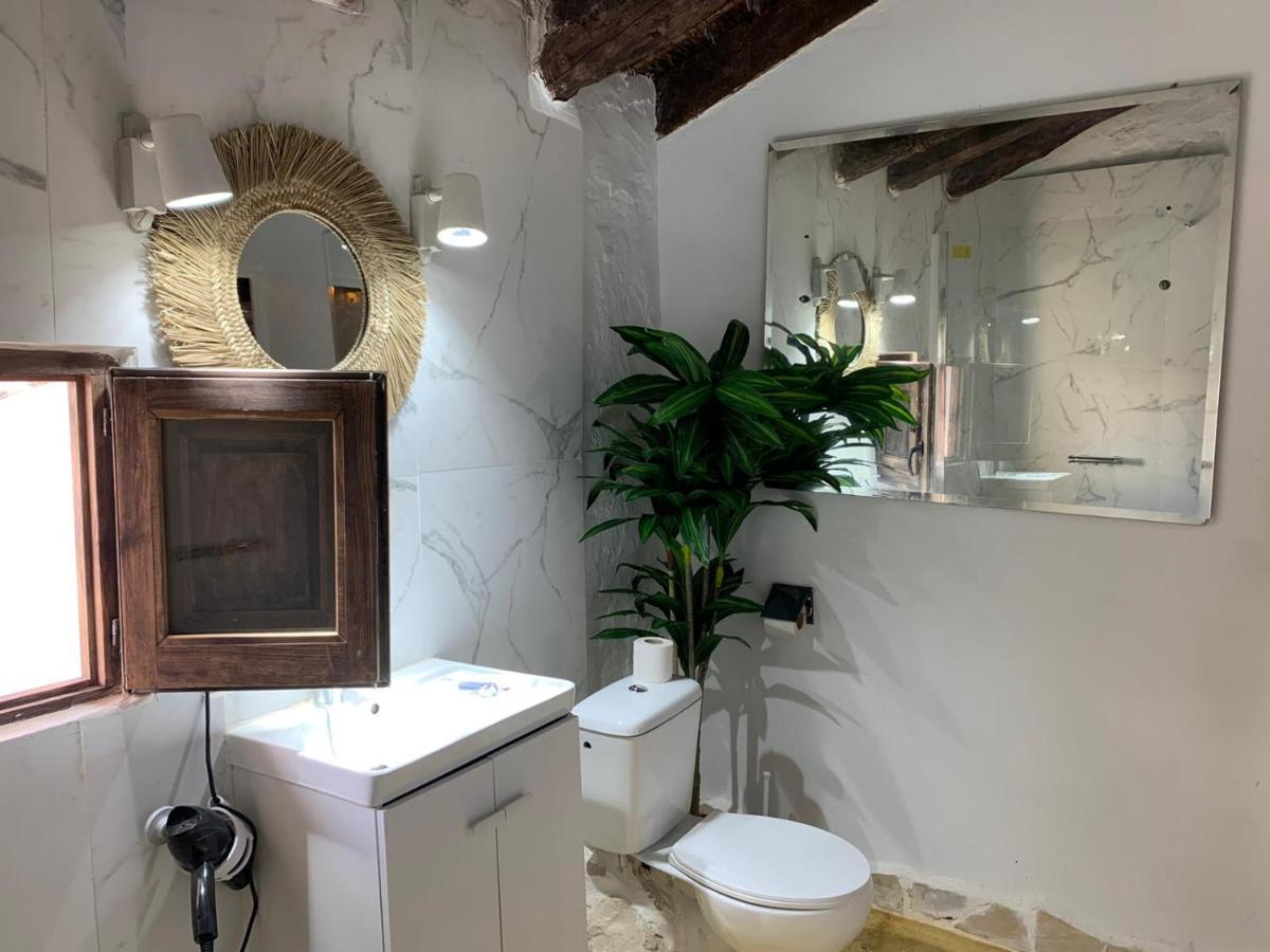 Xàtiva Fortress Jacuzzi Suites מראה חיצוני תמונה