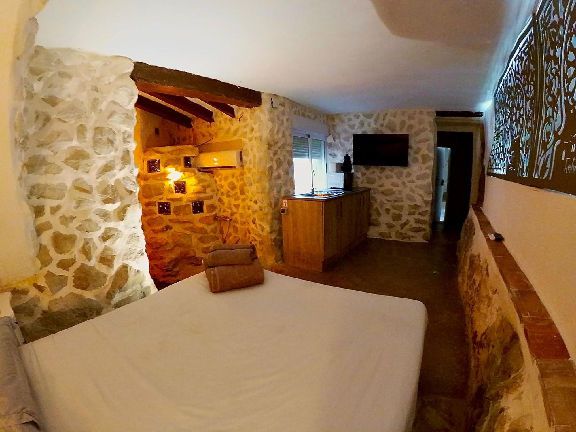 Xàtiva Fortress Jacuzzi Suites מראה חיצוני תמונה